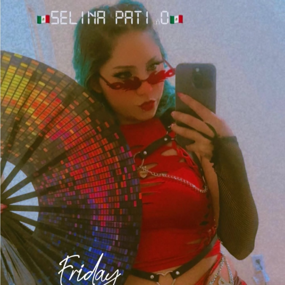 Meet your Posher, Selena